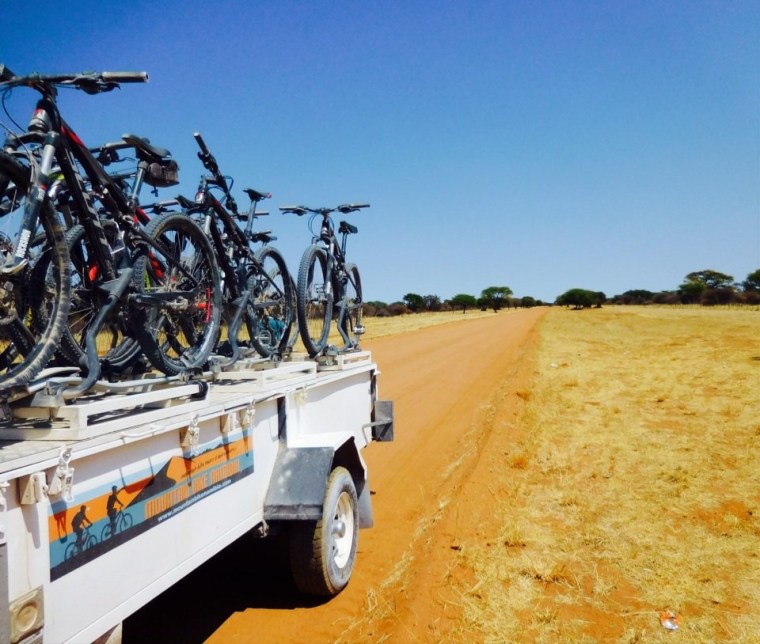 Bike-Anhänger im Outback Namibia