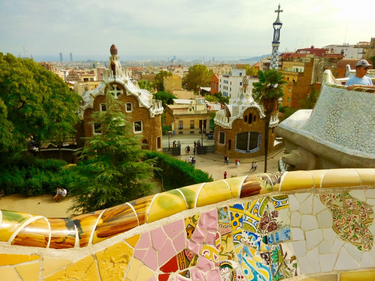 Blick vom Park Güell auf die Stadt Barcelona